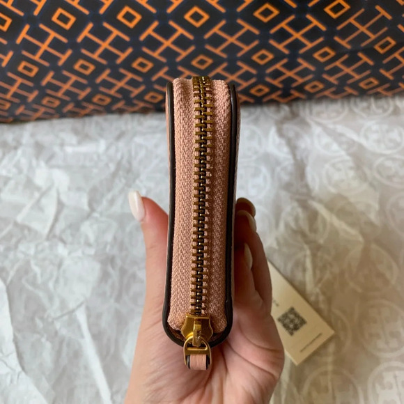 Tory Burch Britten Medium Wallet Pink Moon Gold - Picture 3 of 9